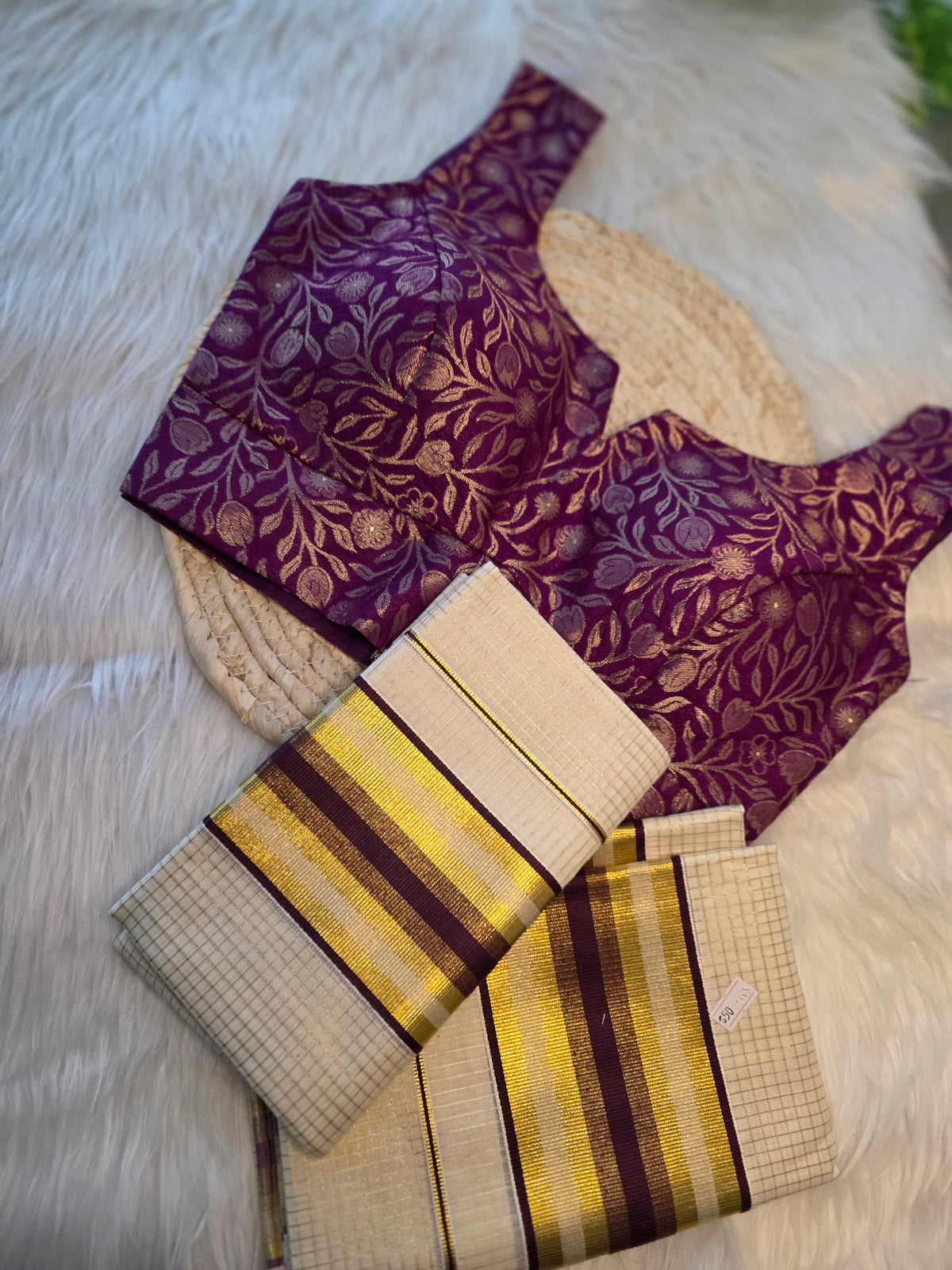 Combo set Mund with purple brocade blouse