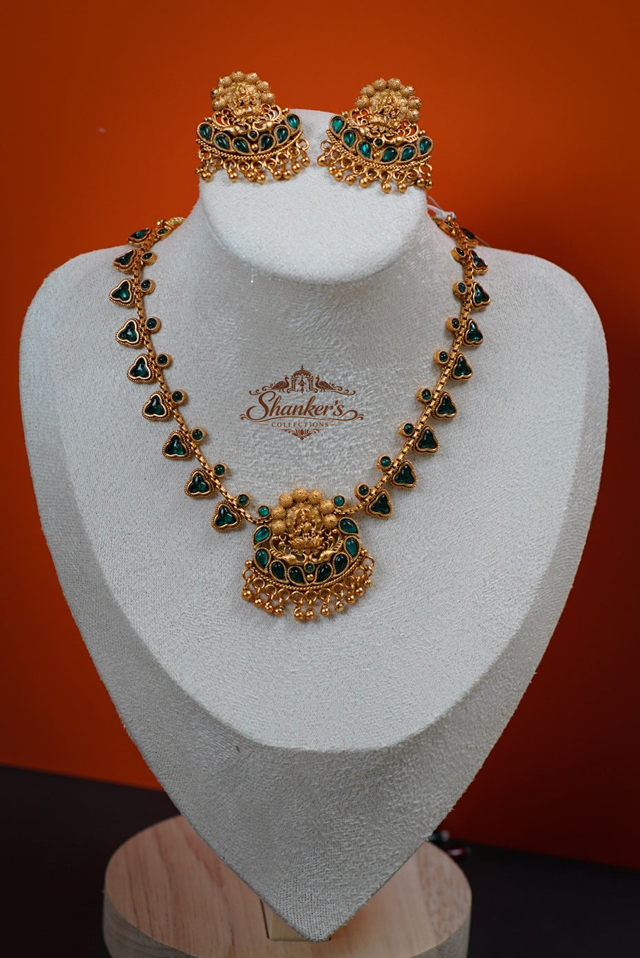 Necklace with Lakshmi pendant