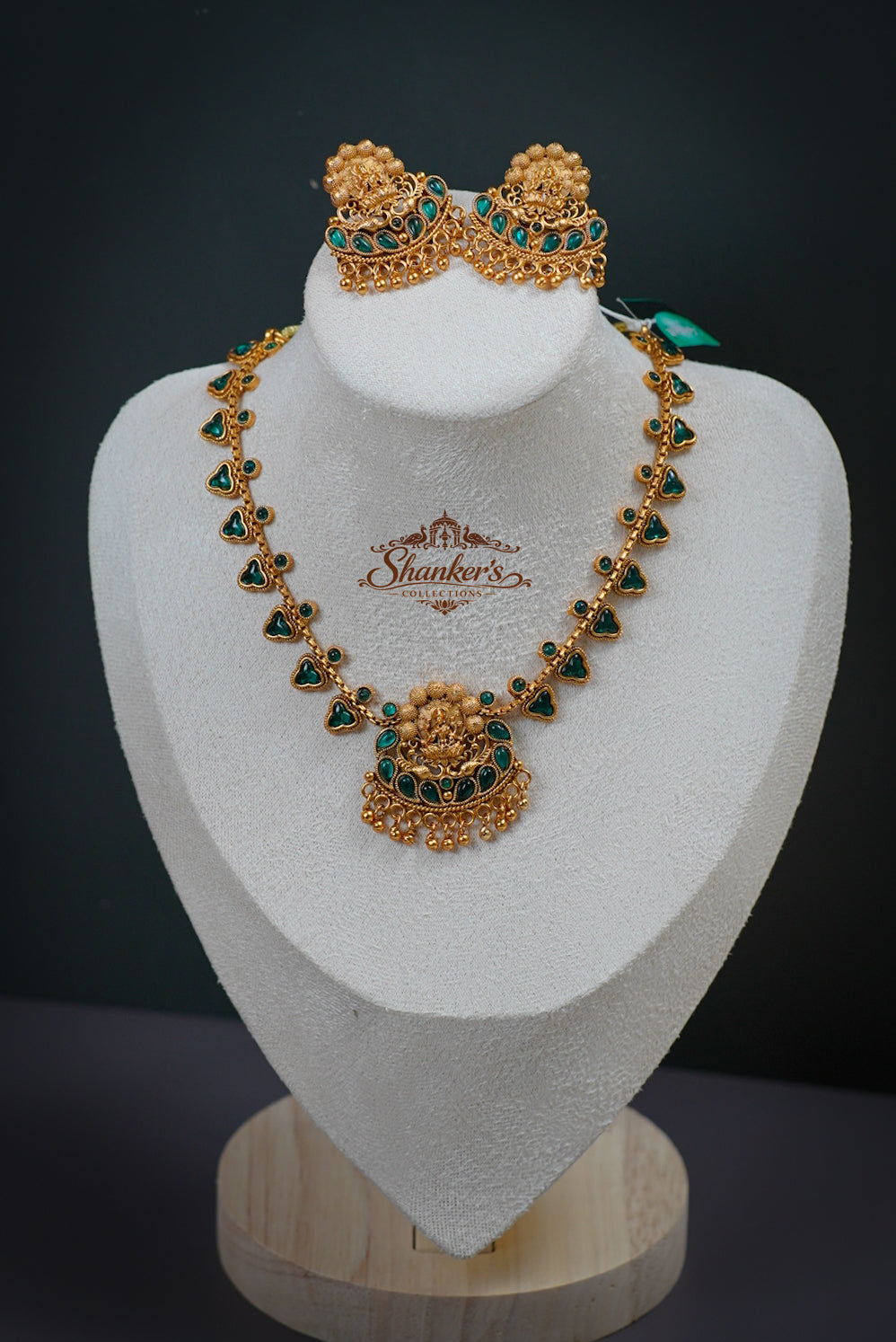 Necklace with Lakshmi pendant