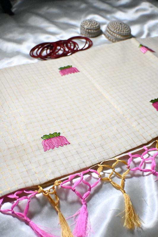 Lotus Kerala saree
