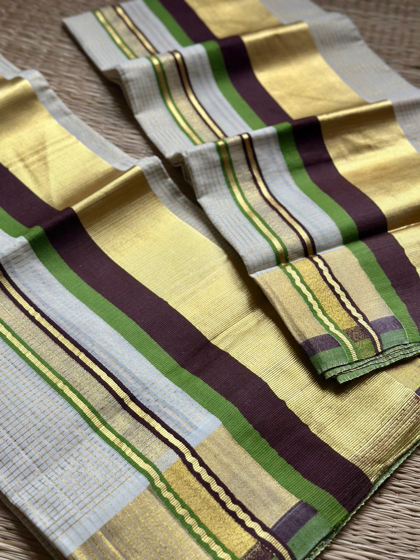 Olive Green-Brown Set mundu