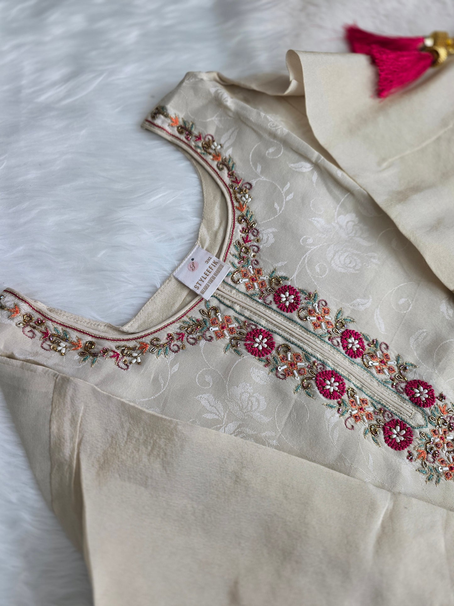 Premium 3 piece set with pink color dupatta