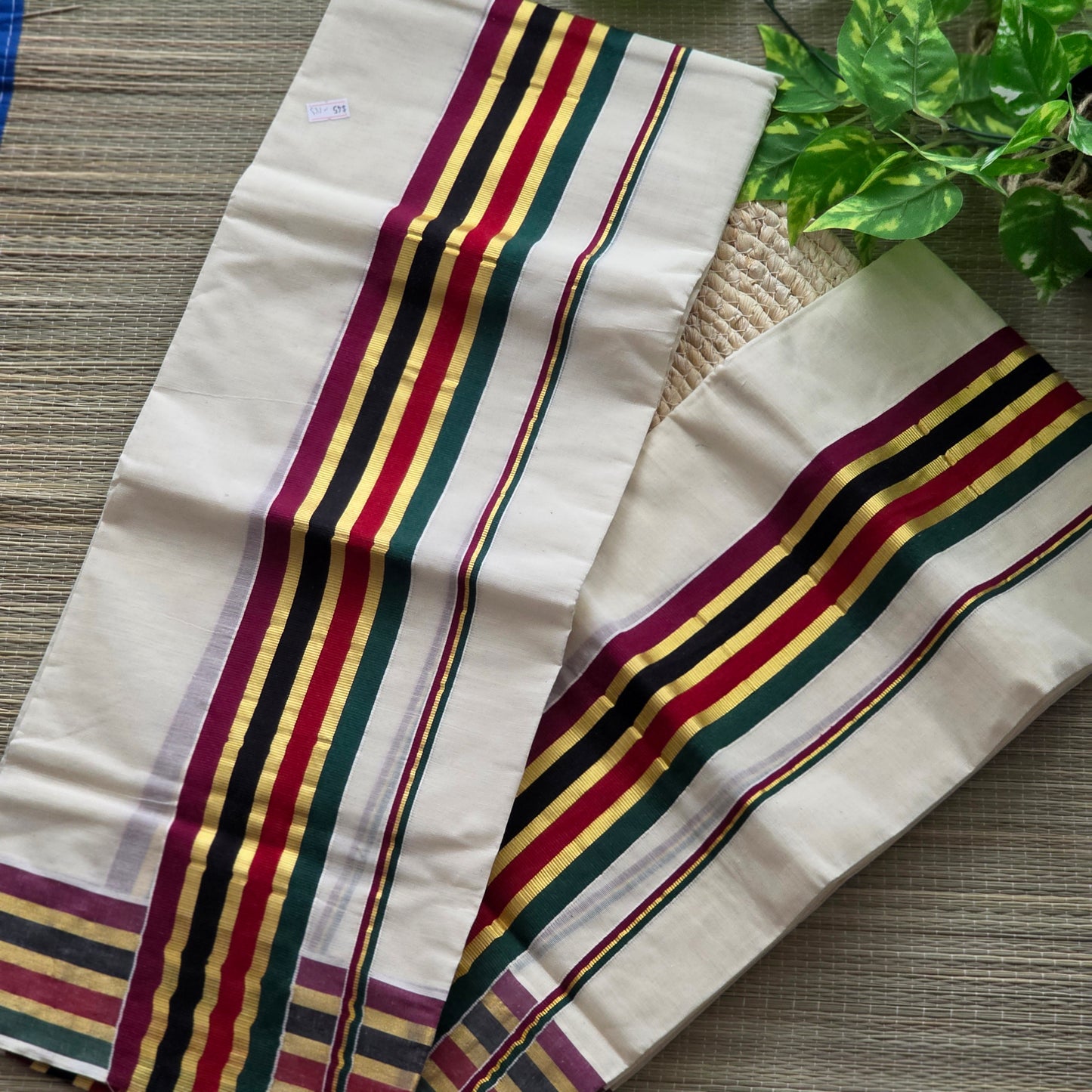 Set Mund - multi color border and kasavu