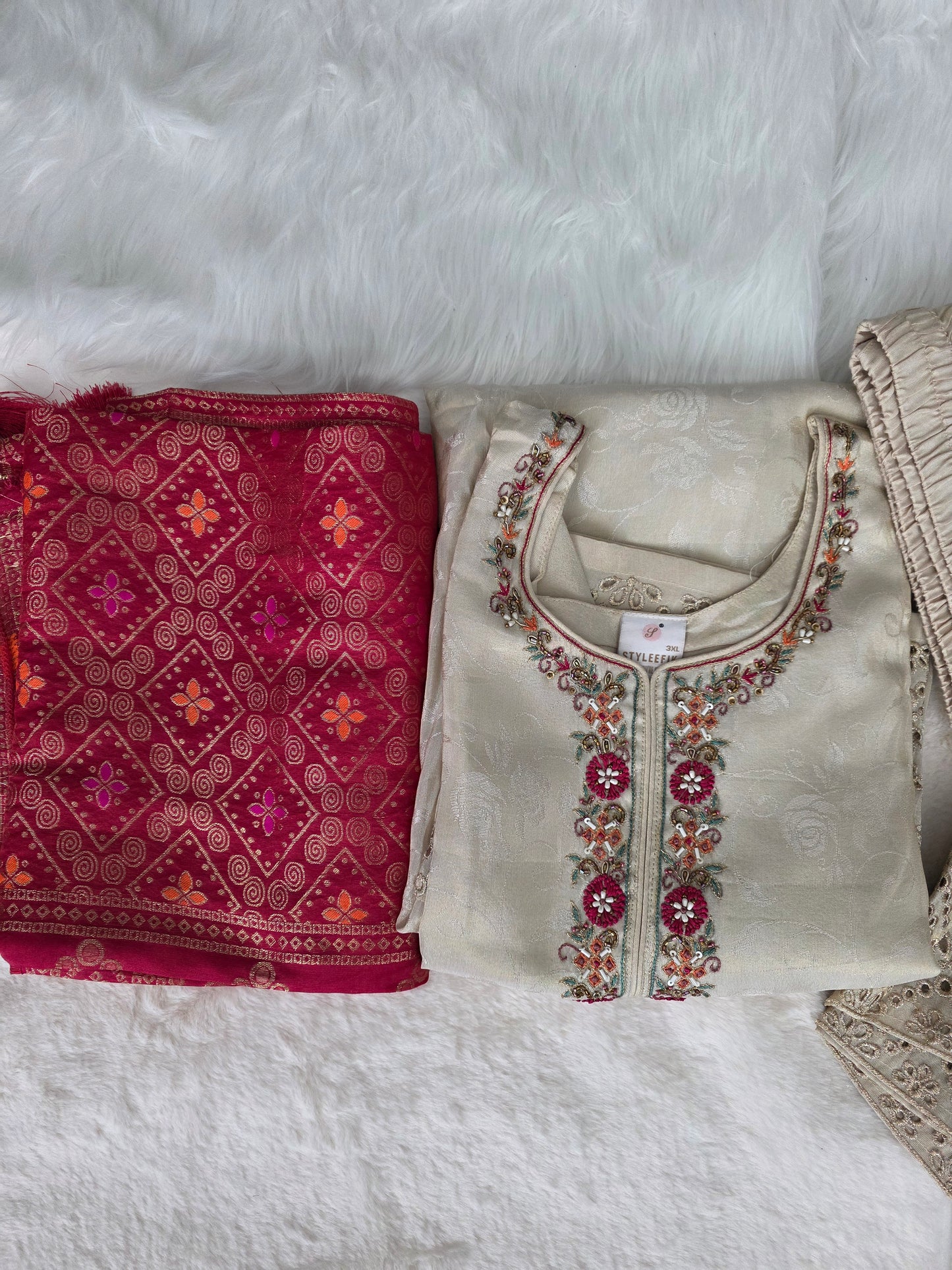 Premium 3 piece set with pink color dupatta