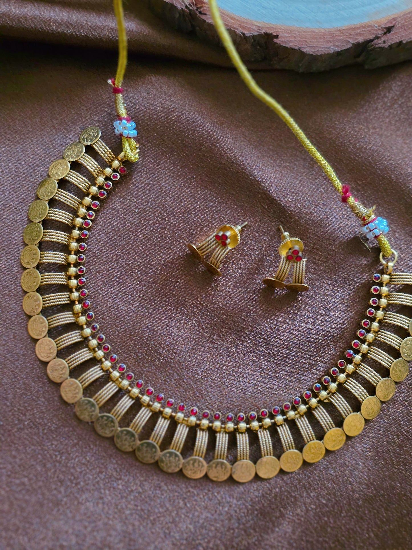 Small kaasi necklace