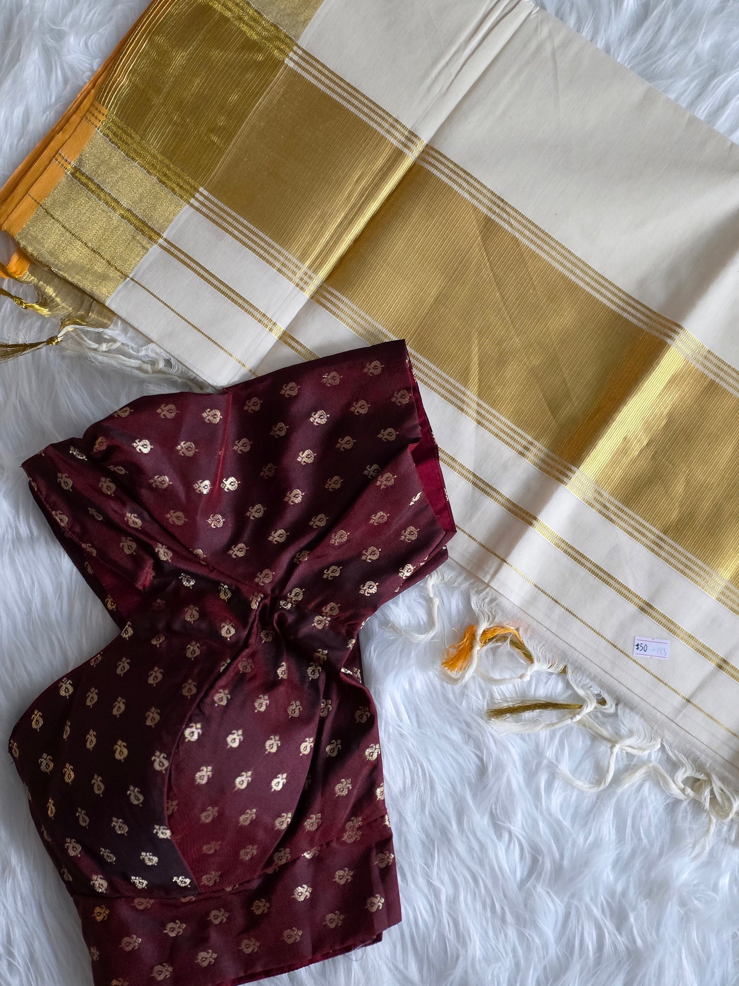 Handloom replica Kerala saree with contrast blouse combo 7